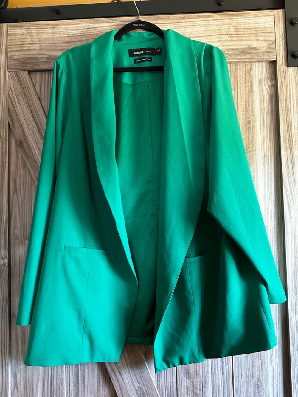 Like New! Studio by Torrid Open Front Kelly Green Blazer Size 3